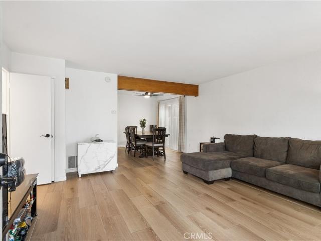 9801 Camden 5