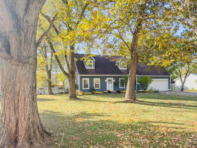 9802 Hamilton Hills Ln, Fishers, IN 46038 | MLS #22093