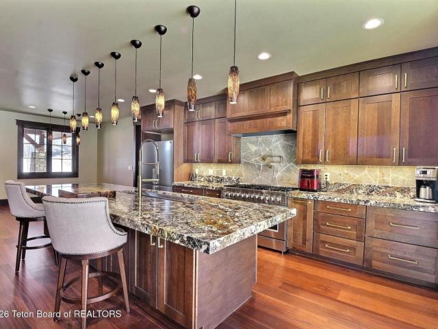 9802 hiddenwaters lane, victor, us, id