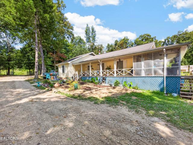 980 Sharon Circle