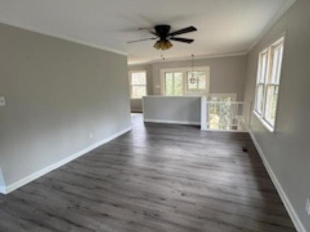 980 Woodcrest Rd