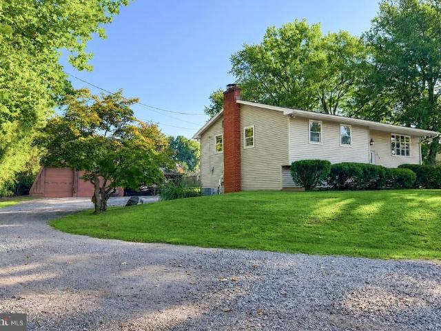 9814 Old Solomons Island Road