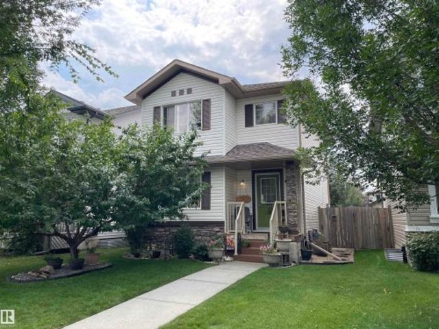 9815 Avenue, Morinville, AB, T8R 0C2 house for sale | Listing ID E4500 | Royal LePage