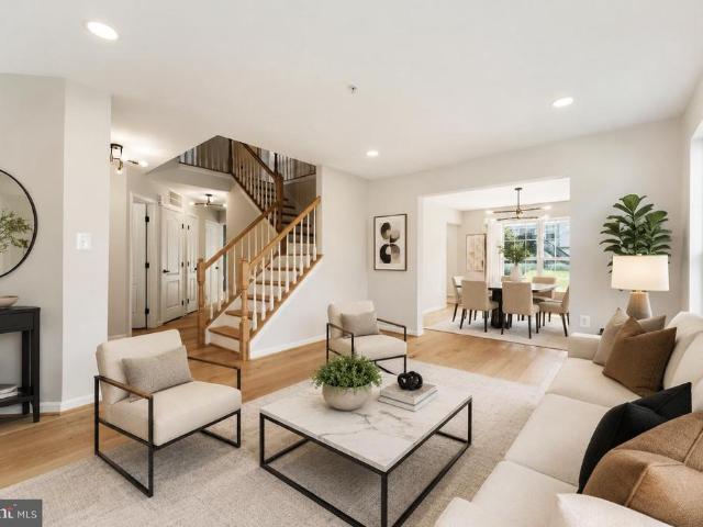 9815 Doubletree Lane