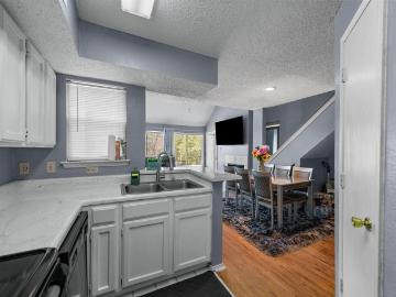 9815 Walnut Street # 204