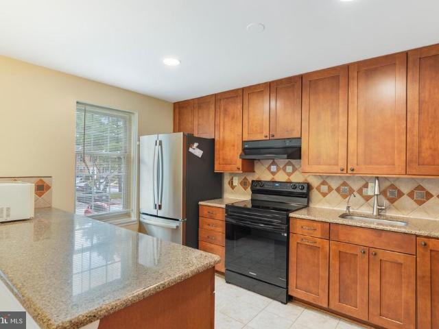 9810 Rainleaf Court