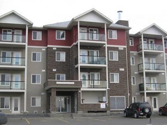 9810 96 Street Center Court 1 Bedroom Condo Apartment for Rent