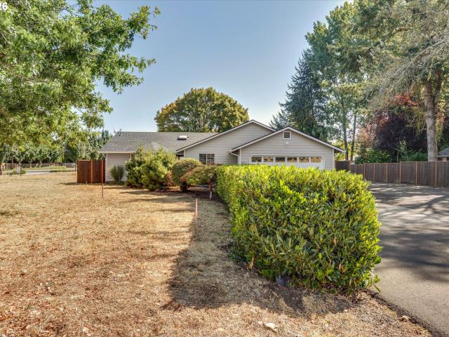 9811 NE 138TH CT