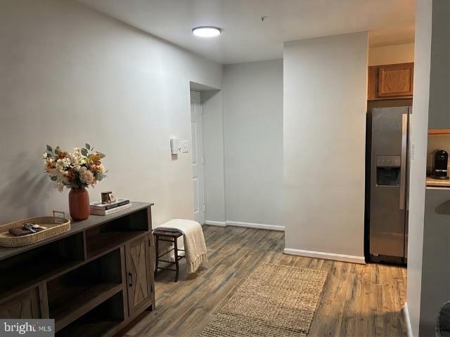 9811 Lake Pointe Court # 304