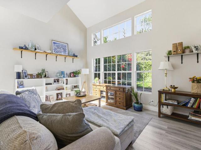 9813 Sweetwater Ln, Ventura, CA 93004 | MLS #V1 36283VC