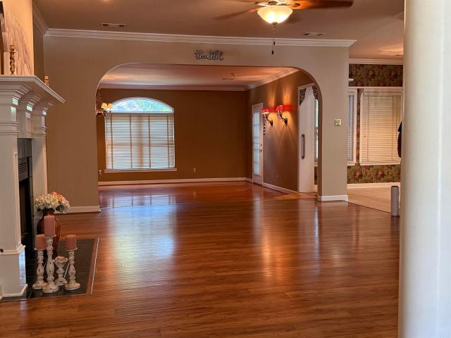 981 Colonial Drive