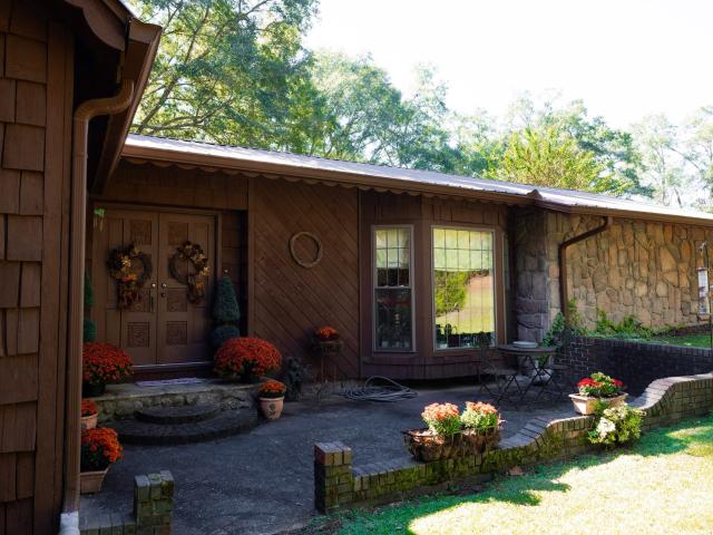 981 Morris Majestic Road