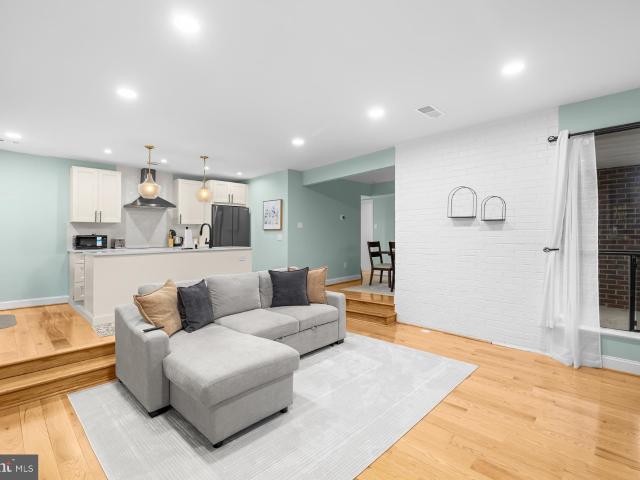 9820 Georgia Ave, Unit 21302, Silver Spring, MD 20902 | MLS #MDMC2214