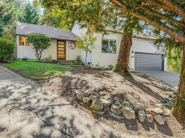 9820 SW 6th Ave, Portland, OR 97219