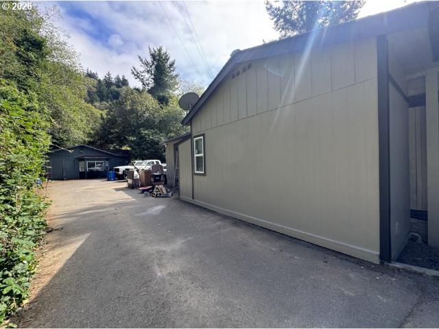 98228 tuttle ln