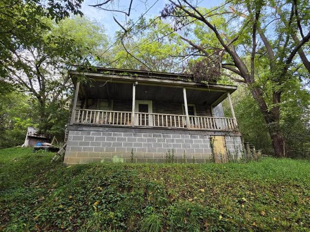 982 Palmer Avenue