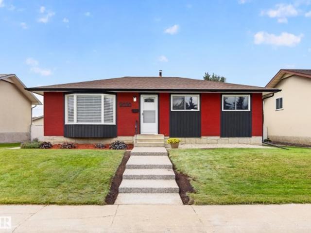 9836 Street Nw, Edmonton, AB, T5P 3X4 house for sale | Listing ID E4509 | Royal LePage