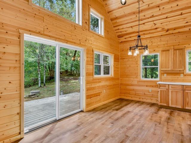 9842 N Gardner Lake Road