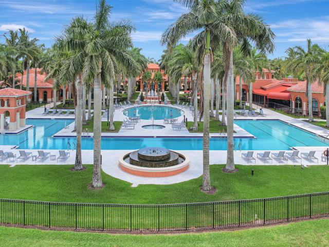 9842 Via Elegante, Wellington, FL 33411 | MLS #R11152