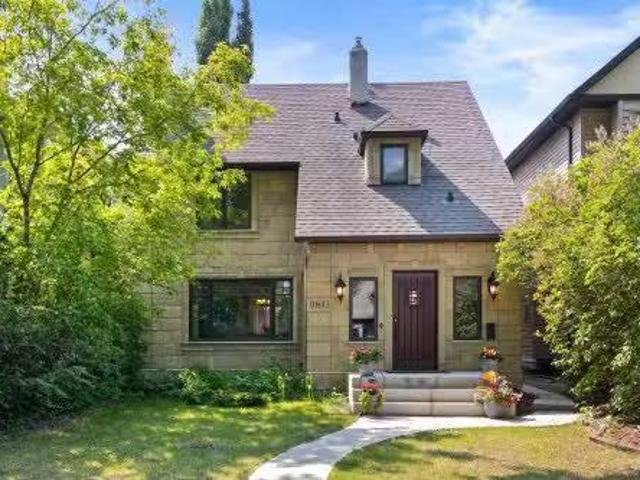 9843 92 Avenue, Edmonton, AB, T6E 2V4 house for sale Listin.