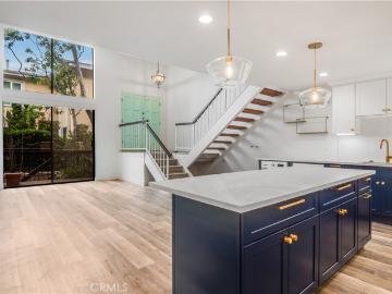 984 Granville Ave, Los Angeles, CA 90049 | MLS #SB26086