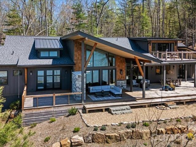 984 Eagle Lake Drive