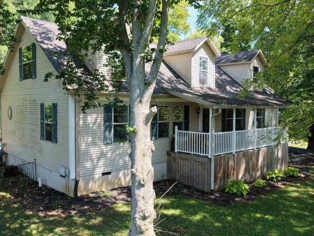 984 NE Main Street