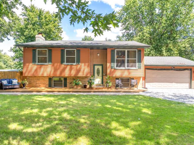 9857 Silver Court