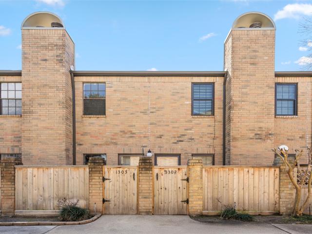 9850 Pagewood Lane 1302
