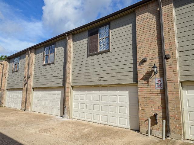 9850 Pagewood Lane 1403