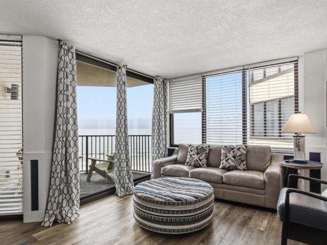 9850 S Thomas Dr, Unit 707W, Panama City, FL 32408 | MLS #785437