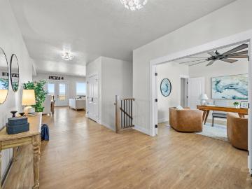 9853 Salmon Ridge Pl