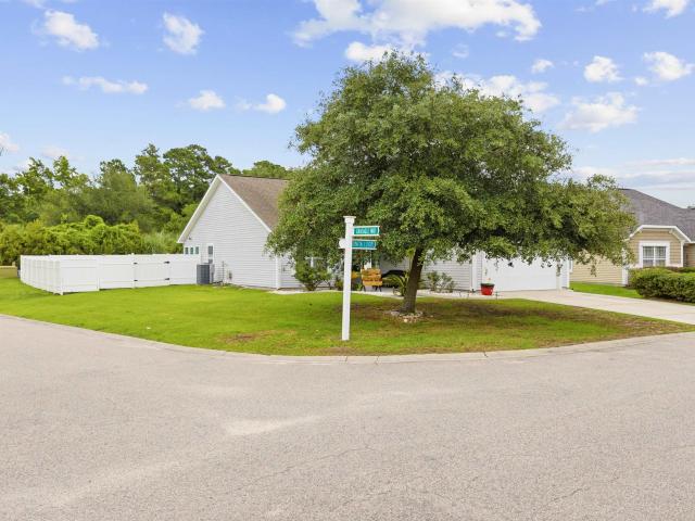 985 Bonita Loop