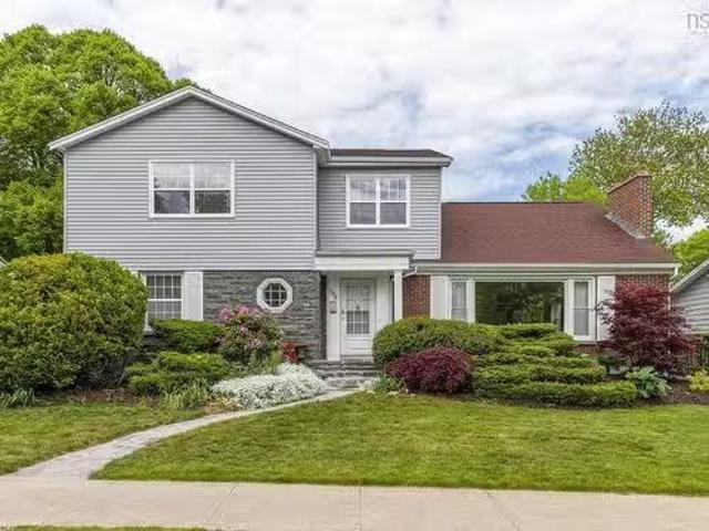 985 Beaufort Avenue, Halifax, NS, B3H 3X9 house for sale Li.