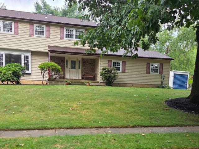 985 Garey Drive