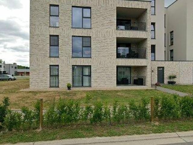 985 m2 apartment for rent in Alken