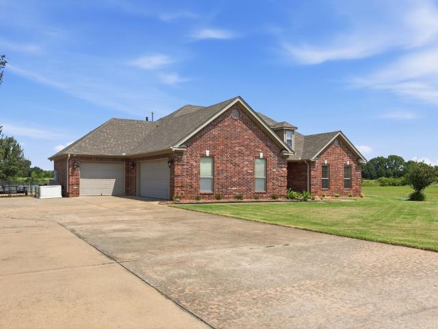 985 Mound View Drive