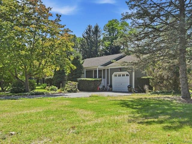 985 Silver Colt Road