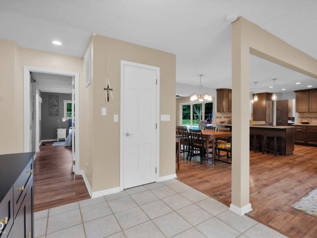 9876 N County Road 1200 E