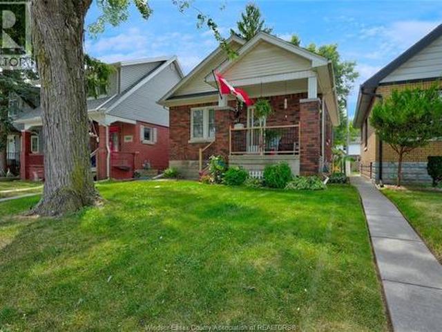 987 Curry, Windsor, ON, N9B 2C4 house for sale | Listing ID 26018 | Royal LePage