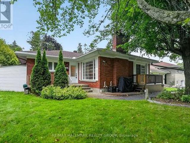 987 Neville Street, Ottawa, ON, K2B 5W1 house for sale | Listing ID X13739 | Royal LePage