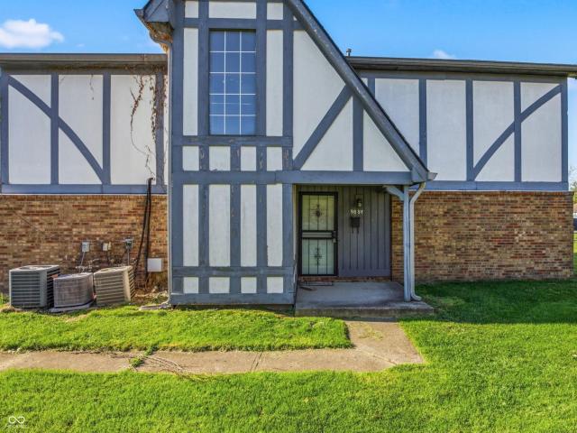 9884 Royce Dr, Indianapolis, IN 46235 | MLS #22097