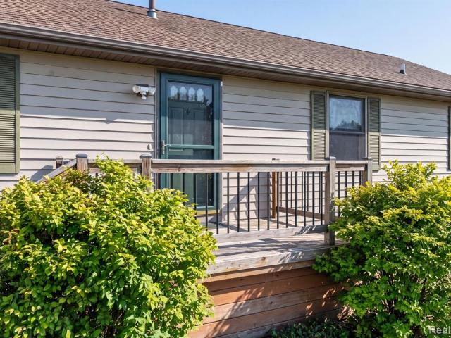 9889 Ditch Road