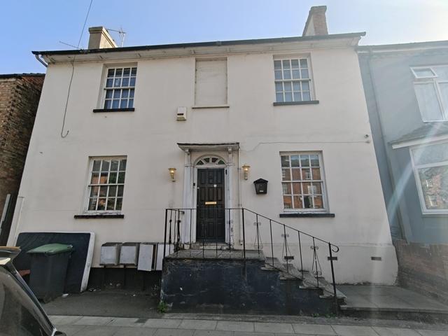 98 Tavistock Street, Bedford, MK40 2RX 6 bed semi detached house to rent £3,500 pcm £808 pw