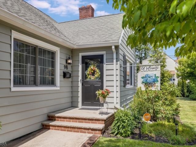 98 Totowa Rd