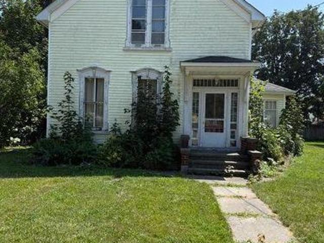 98 Trafalgar Street, Goderich. Town, ON, N7A 1T6 house for sale | Listing ID X13610 | Royal LePage