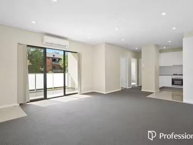 9/8 Wigram Street, Harris Park, NSW 2150