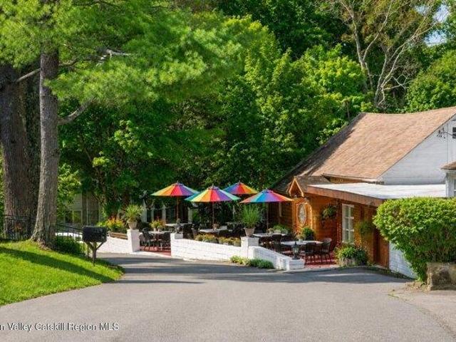 98 bedroom, Saugerties NY 12477 104905191