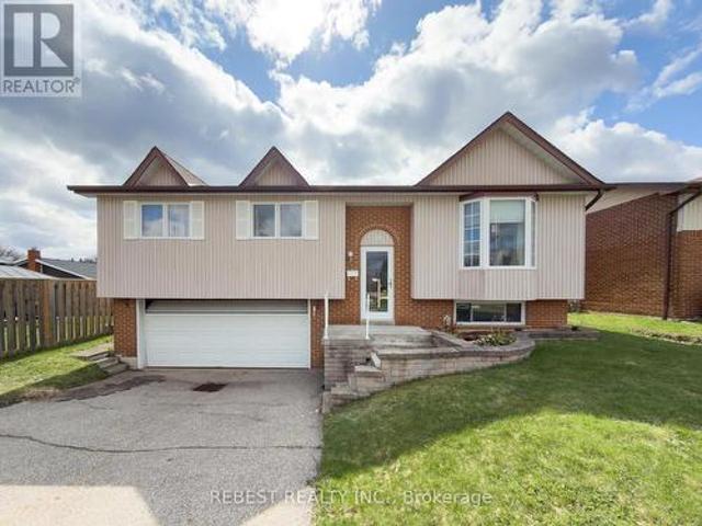 98 Cobblehill Road, Halton Hills, ON, L7J 1P3 house for sale | Listing ID W13614 | Royal LePage