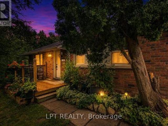 98 Don Mor Drive, Newmarket, ON, L3Y 1G7 house for sale | Listing ID N14030 | Royal LePage